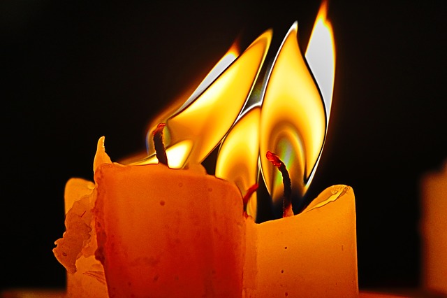 hořící svíčky